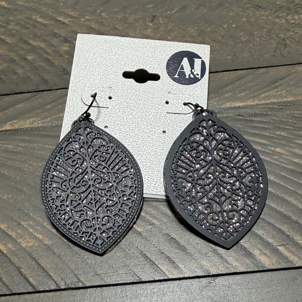 NWT A&I Black Filigree Earrings silver cut out dangle leaf earrings